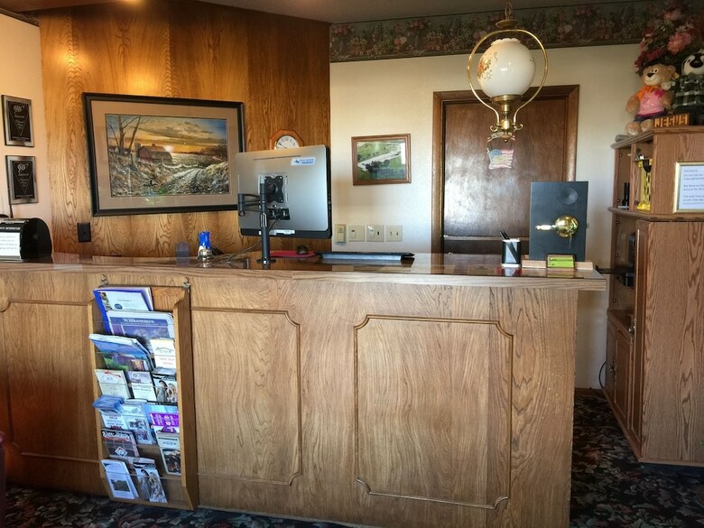 Motel Crest Country Inn