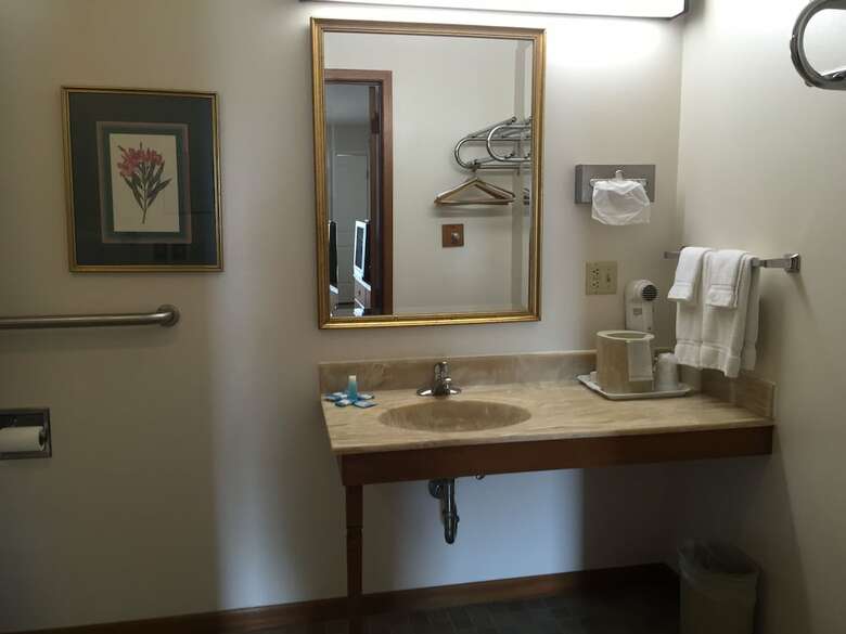 Motel Crest Country Inn