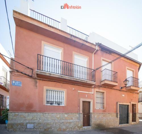 El Anfitri�n - Casa Salmedina