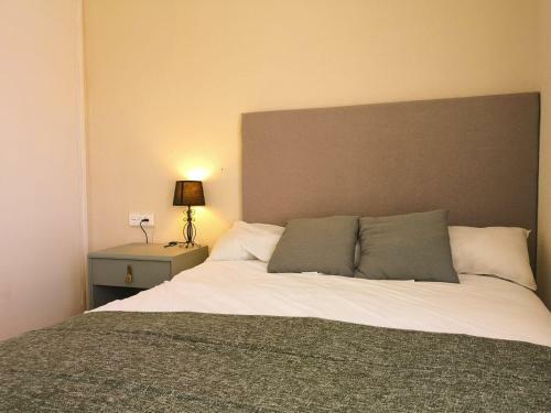 Agradable Casa Con Jard�n: Casasola