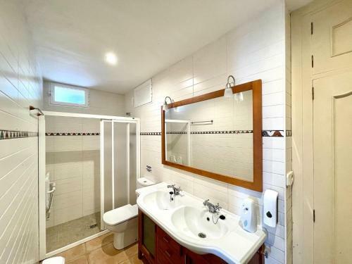 Majestic Villa In Salobre�a With Private Pool