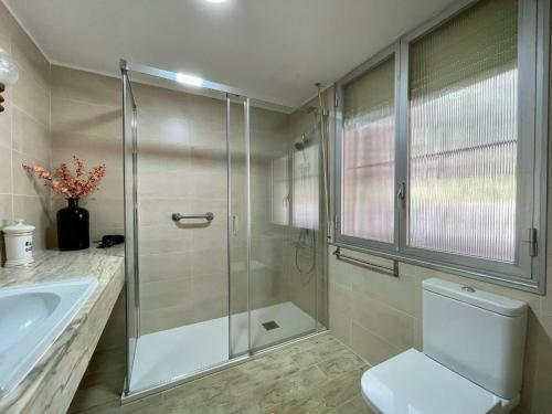 Majestic Villa In Salobre�a With Private Pool