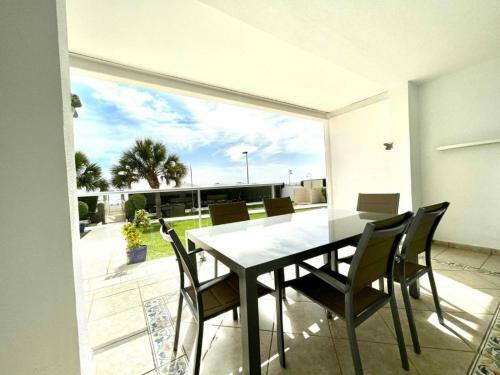 Apartment 3b, Freewifi, Right In Front Of Playa Las Burras