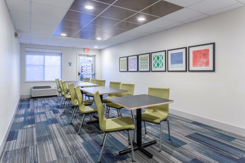 Hotel Holiday Inn Express Scottsburg