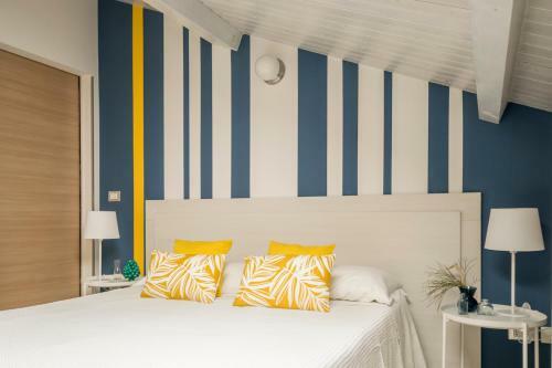 Civico 64 Bed & Breakfast In Mansarda