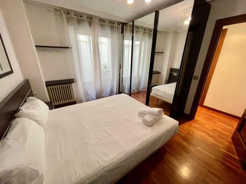 Apartamento Reyes De Espa�a / Free Parking & Wi Fi