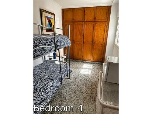 Lge 4 Bed Villa Own Pool 90 Mts Beach Sea Views