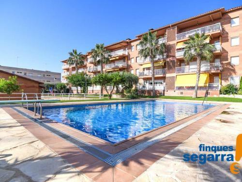 Apartamento Roda De Ber�, 3 Dormitorios, 6 Personas - Es-320-20
