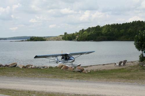Carolyn Beach Motor Inn