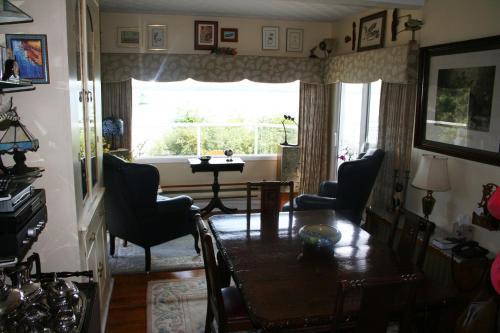 A Boat To Sea Bed & Breakfast