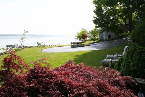 A Boat To Sea Bed & Breakfast