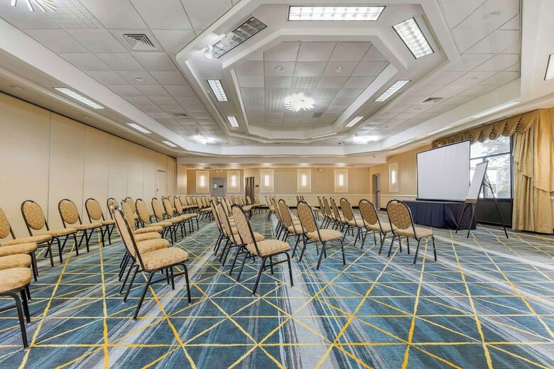 Hotel Holiday Inn Waterloo (seneca Falls)