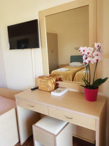 Aparthotel Hotel Kalamitsi Apartments
