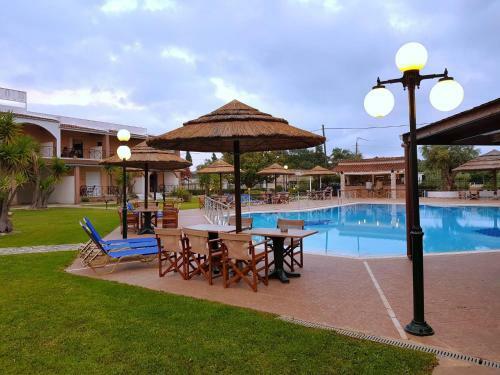 Aparthotel Hotel Kalamitsi Apartments