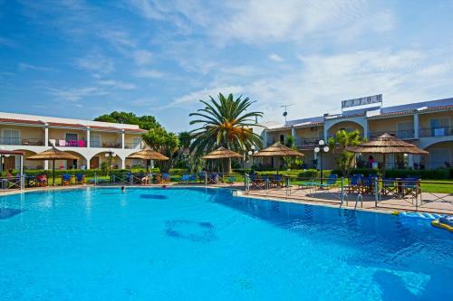 Aparthotel Hotel Kalamitsi Apartments