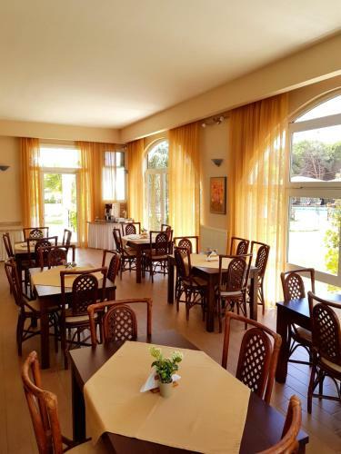 Aparthotel Hotel Kalamitsi Apartments