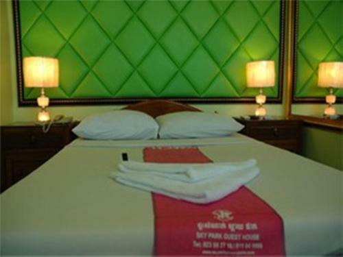 Hostal Sky Park Guesthouse