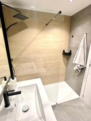 Apartbeach Michelangelo De Luxe Climatizado Y Junto Playa 08