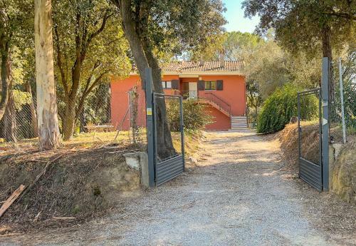 Charming Country House With Pool And Huge Garden