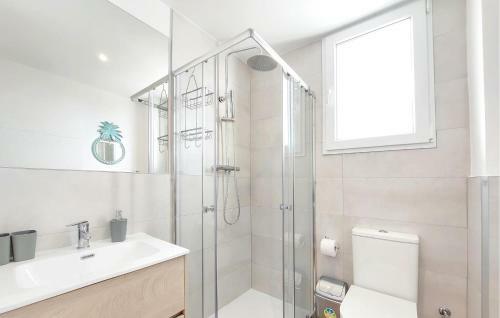 Stunning Home In Riba-roja De Turia With Swimming Pool