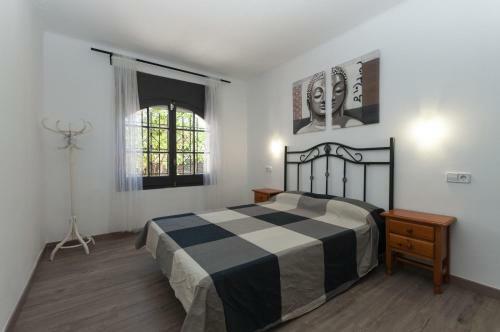 1215 Baix Camp Casa Con Jardin