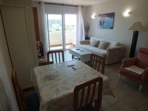 Apartamento Roses, 3 Dormitorios, 6 Personas - Es-204-14