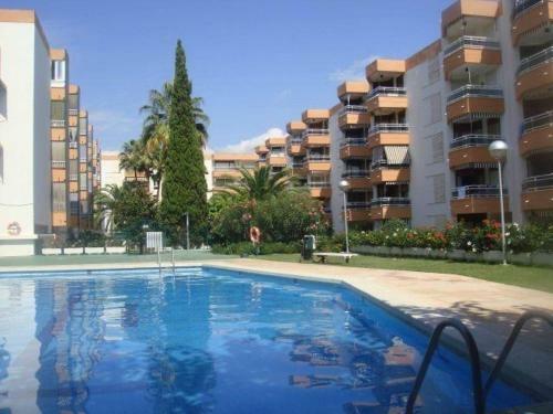 Boooom!!! Apartment With Swimming Pool