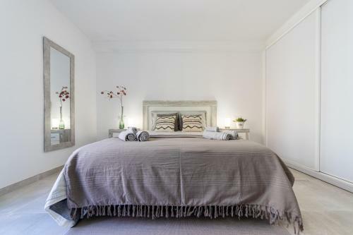 Boooom!!! Apartment With Swimming Pool