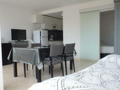 Apartamento Roses, 1 Dormitorio, 4 Personas - Es-204-24