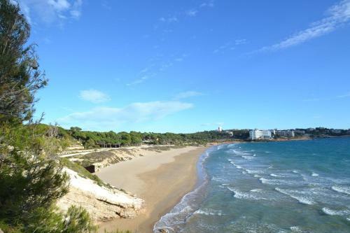 Apartamento Con Piscina En Salou