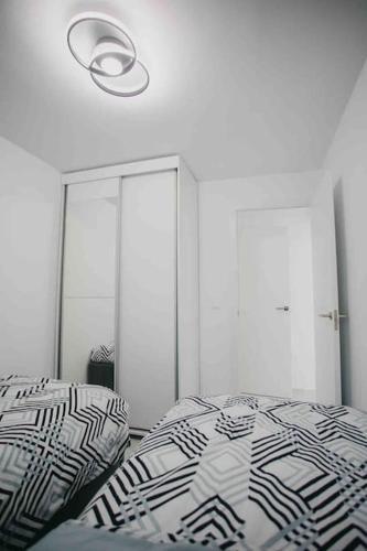 Apartamento Piso Reformado Moderno Piscina Y Jard�n!