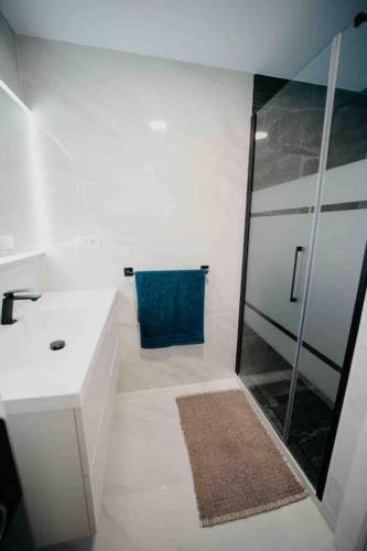 Apartamento Piso Reformado Moderno Piscina Y Jard�n!