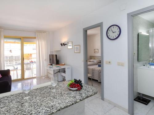 Apartment Miramar Nautic-2 By Interhome