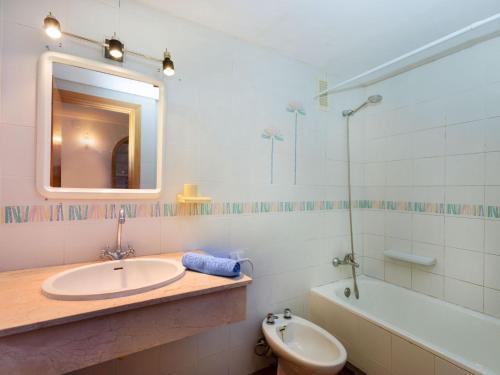 Apartment Jerez-2 By Interhome
