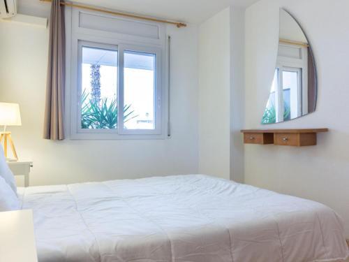 Apartamento Roses, 1 Dormitorio, 4 Personas - Es-228-174