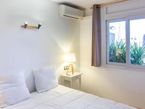 Apartamento Roses, 1 Dormitorio, 4 Personas - Es-228-174