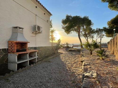 Villa Veur�s El Mar - Almadrava Beach House