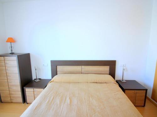 Apartamento Roses, 2 Dormitorios, 4 Personas - Es-228-92