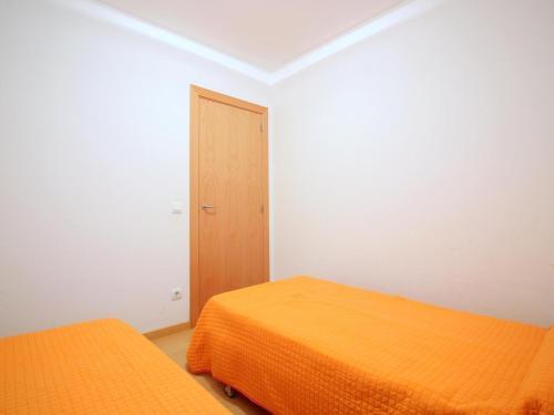 Apartamento Roses, 2 Dormitorios, 4 Personas - Es-228-92