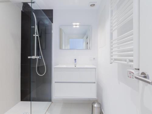 Apartamento Roses, 2 Dormitorios, 4 Personas - Es-228-117