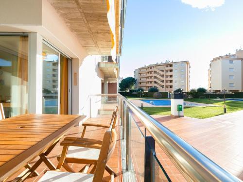 Apartamento Roses, 2 Dormitorios, 4 Personas - Es-228-123