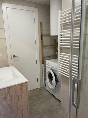 Apartamento Bahia Roses Centre