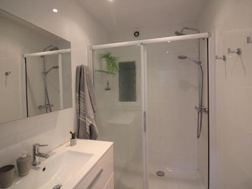 Apartamento Roses, 2 Dormitorios, 6 Personas - Es-228-124