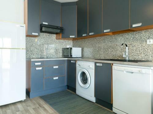 Apartamento Roses, 2 Dormitorios, 5 Personas - Es-228-119