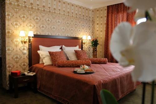 Tsarigrad Hotel
