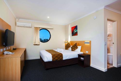 Mahoneys Motor Inn
