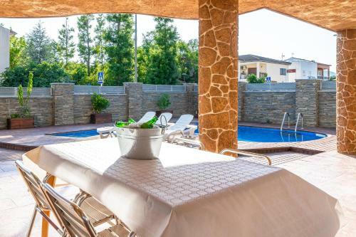 Villa Luxury Rock Tirri