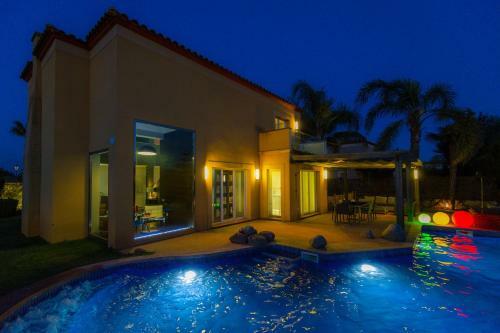 Villa Luxezen Planetcostadorada