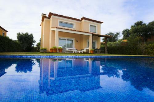 Villa New Aiguesverdes Only Families
