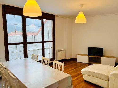 Excelente Apartamento Con Garaje Y Piscina